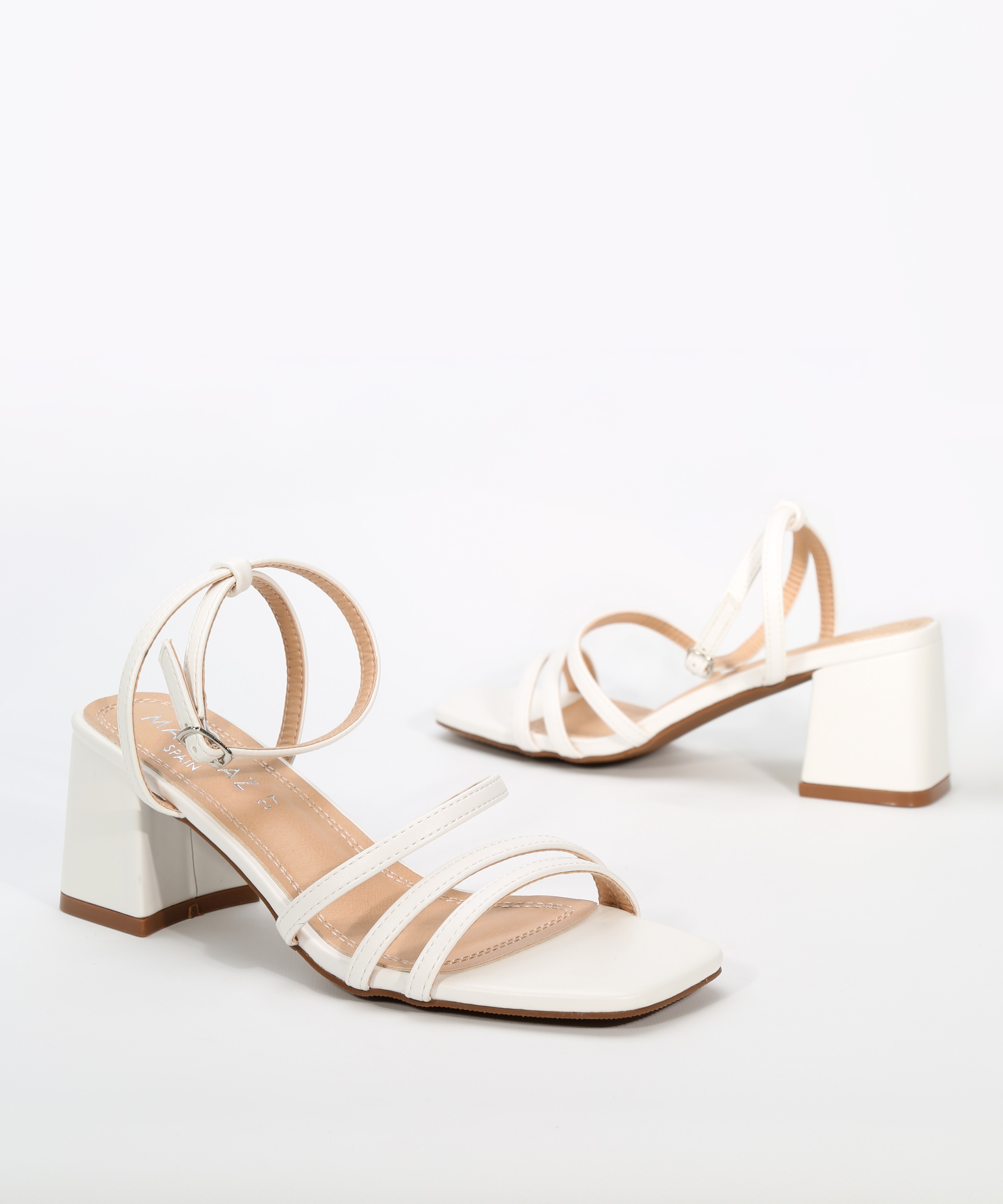 Sandalias tiras finas pulsera image number null